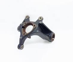 Кулак поворотный правый